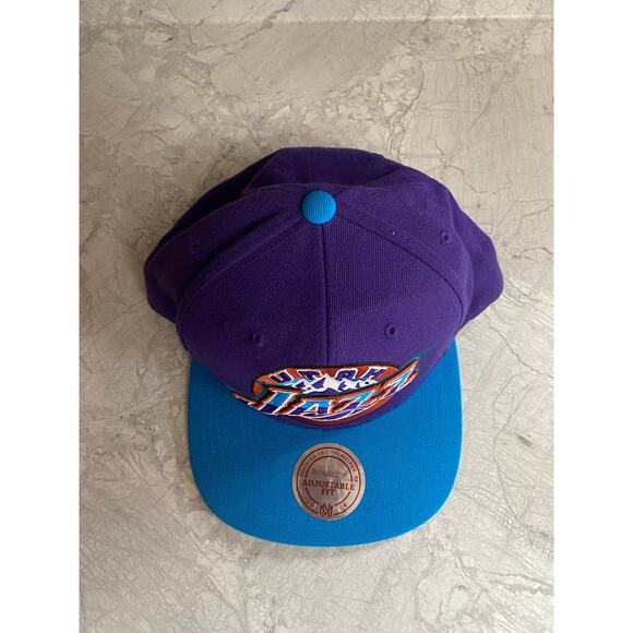 Utah Jazz Mitchell & Ness NBA Basketball Snapback Hat - Picture 3 of 8